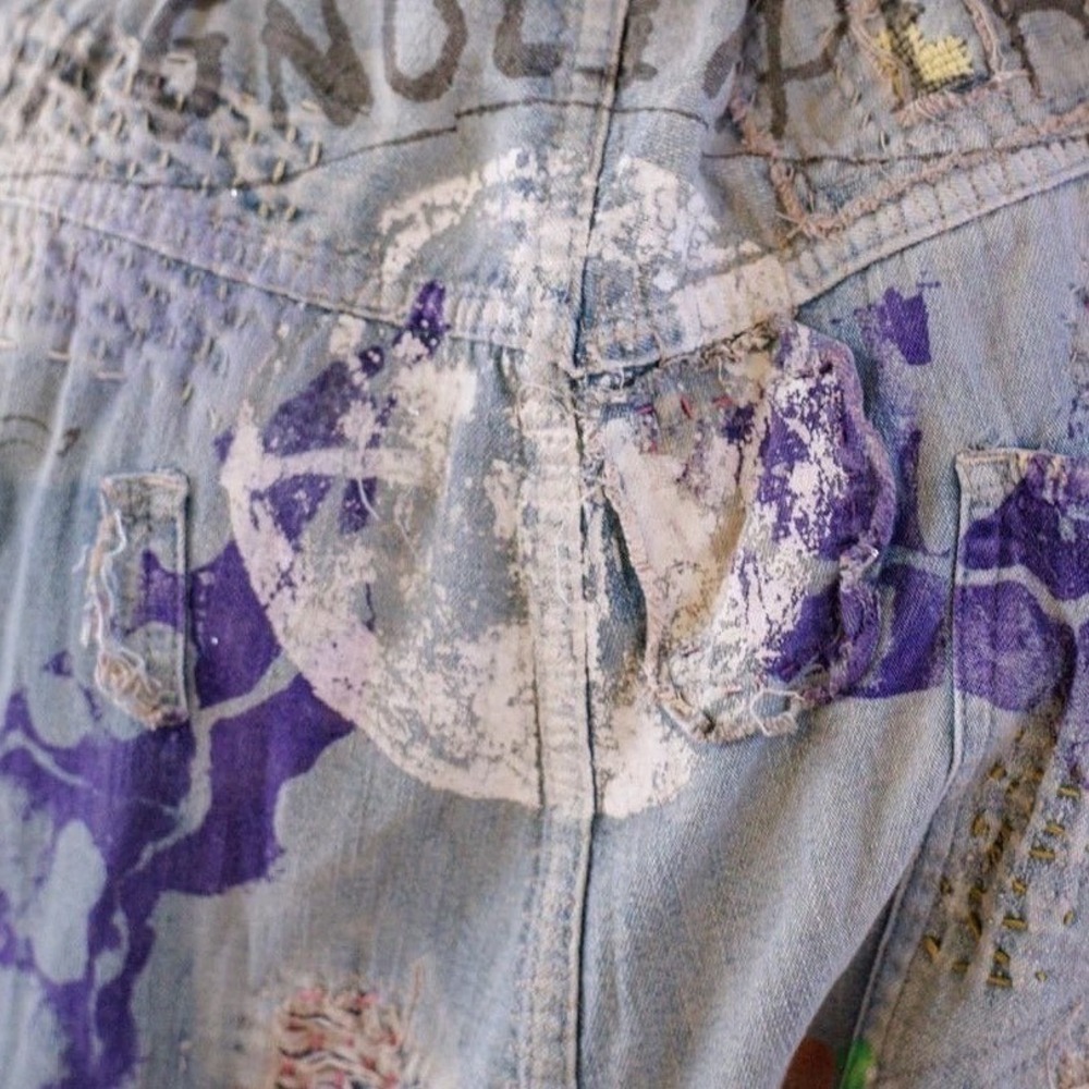 Magnolia Pearl Denim Jeans NWT Embroidered Painted Distressed Patchwork - Picture 16 of 16